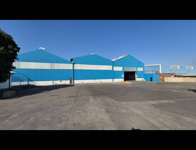 2,641M² WAREHOUSE TO LET IN LILIANTON